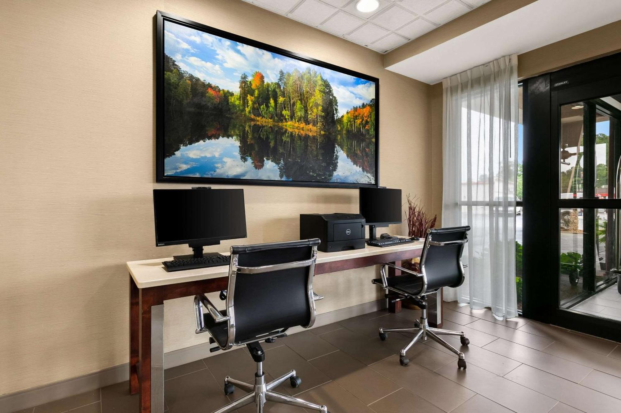 Comfort Hotel Commerce